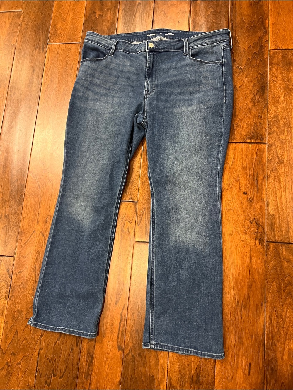 Old Navy Women's Medium Blue Boot Cut Jeans